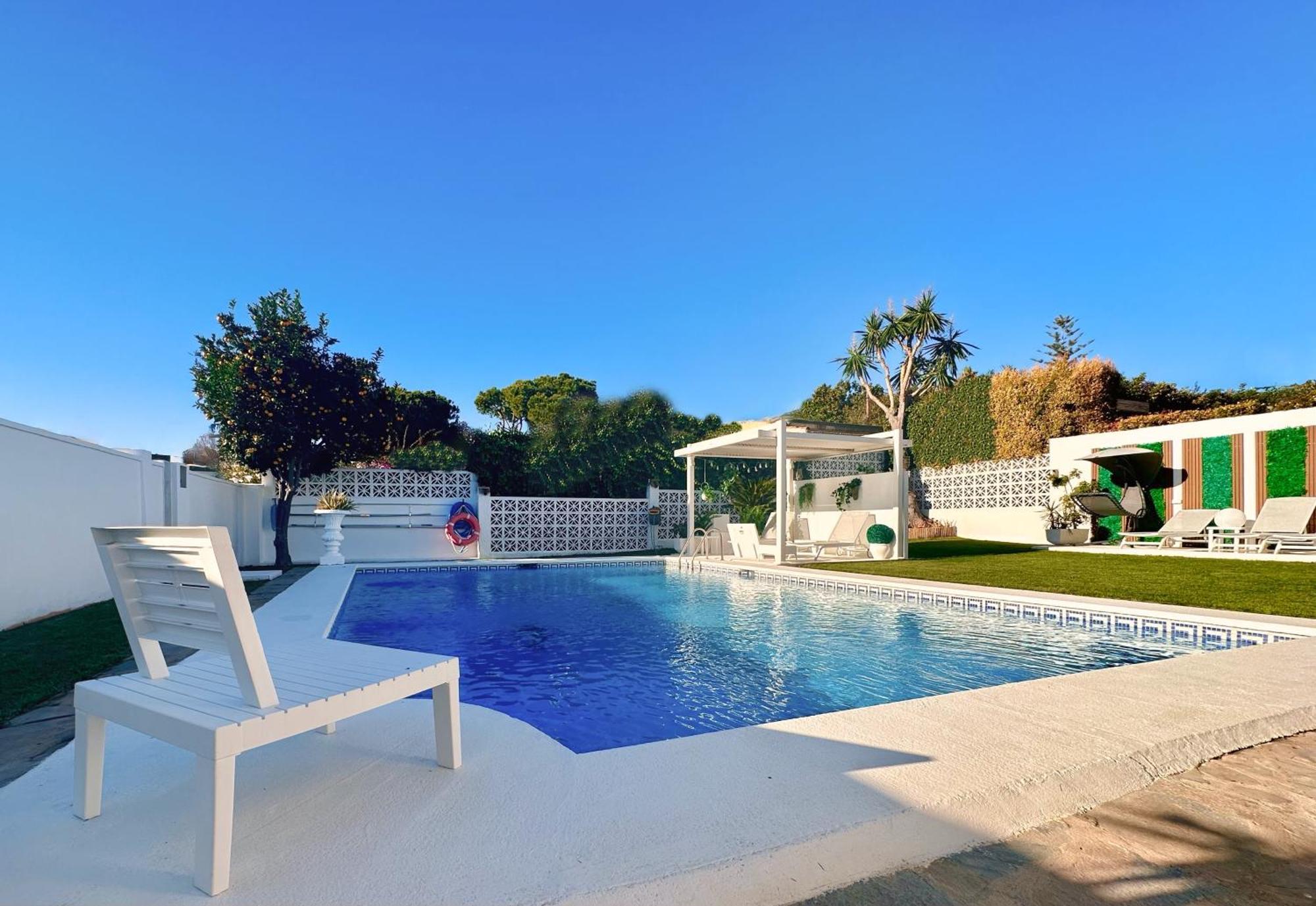 Villa Casacara Marbella Beachside Costabella -Spain المظهر الخارجي الصورة