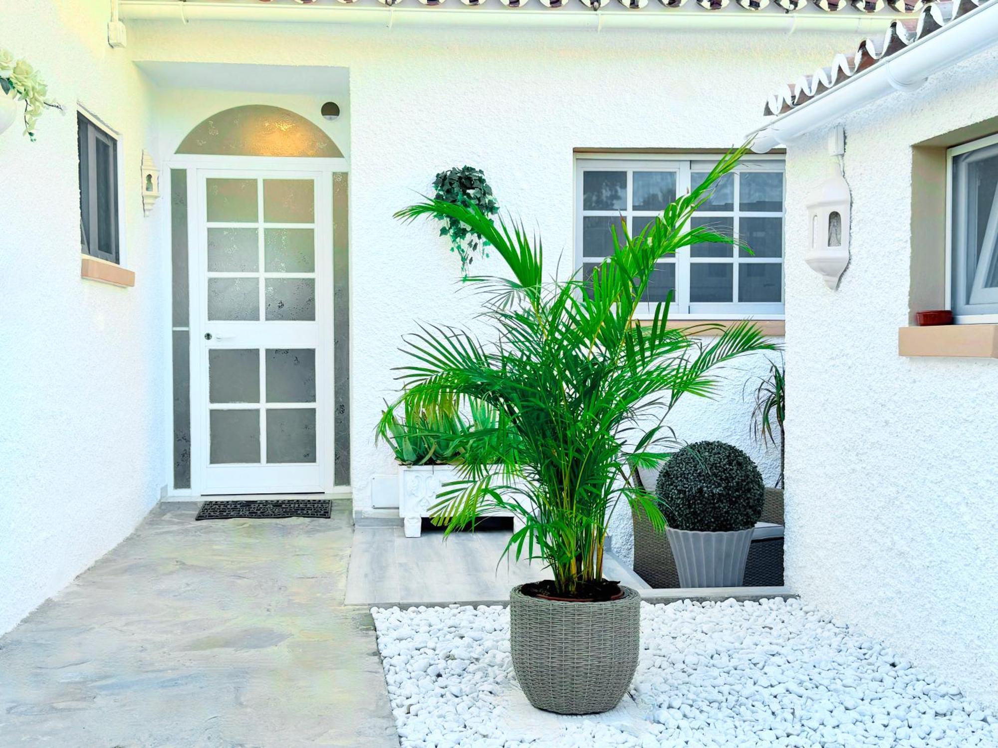 Villa Casacara Marbella Beachside Costabella -Spain المظهر الخارجي الصورة