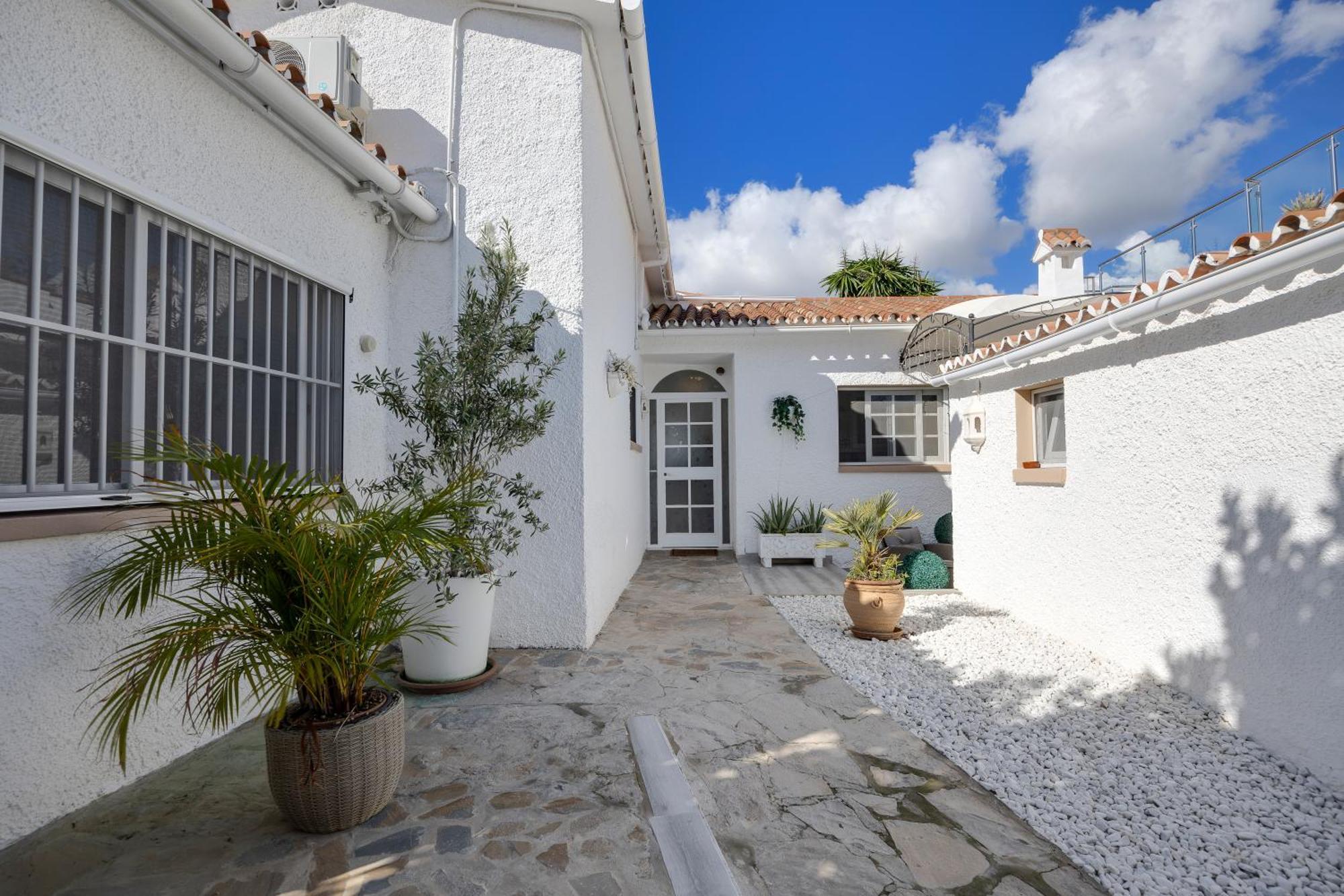 Villa Casacara Marbella Beachside Costabella -Spain المظهر الخارجي الصورة