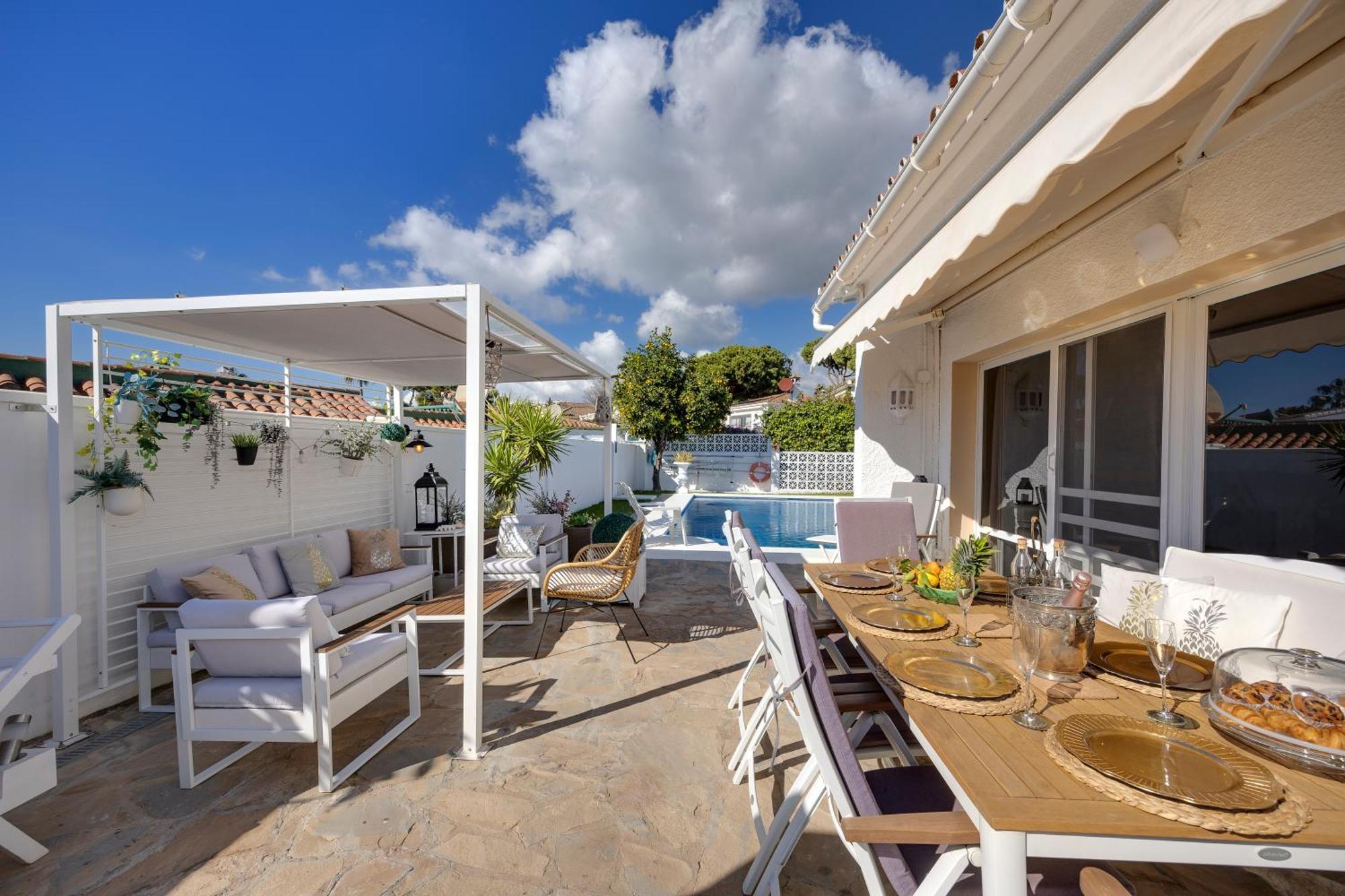 Villa Casacara Marbella Beachside Costabella -Spain المظهر الخارجي الصورة