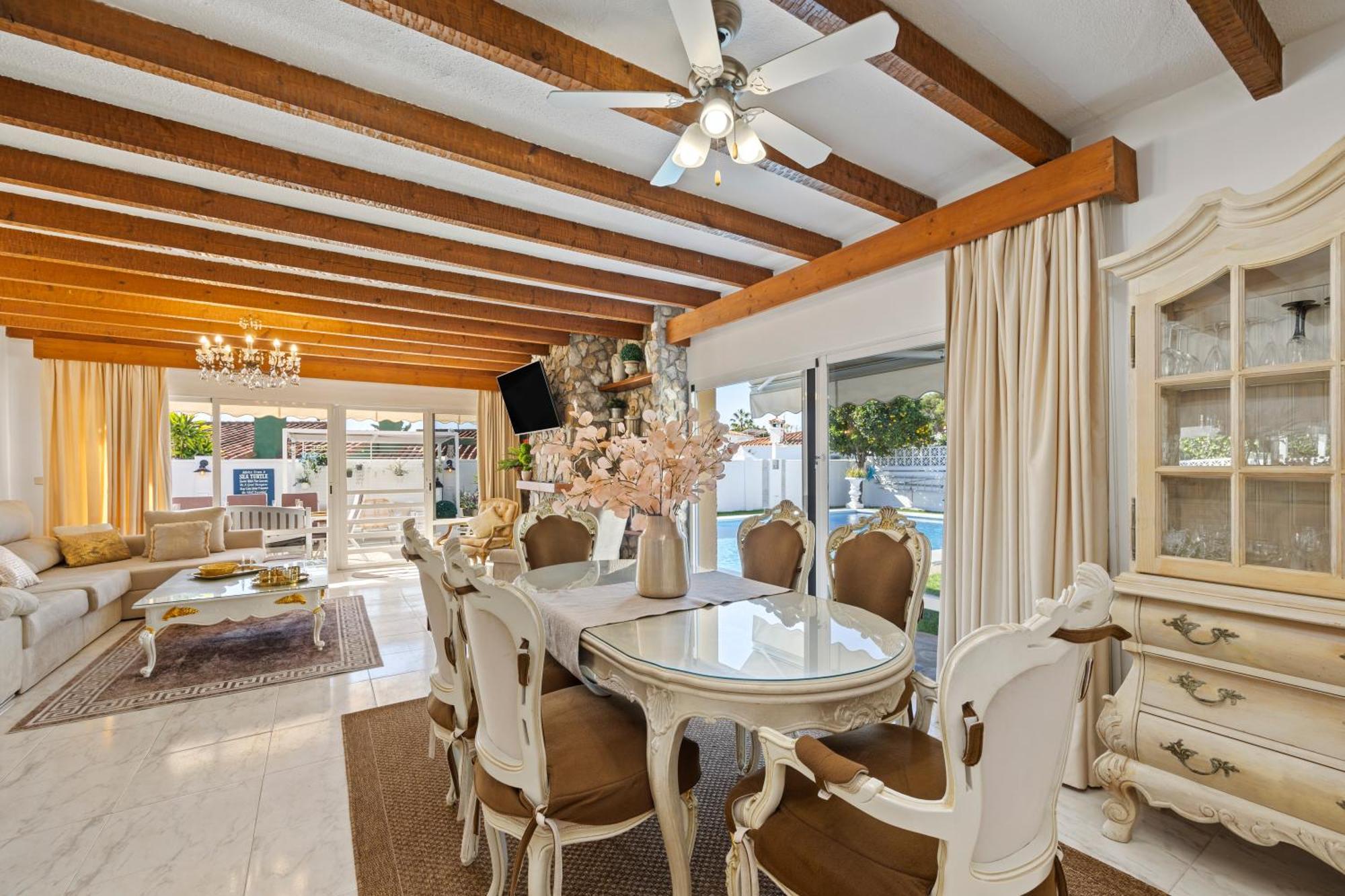 Villa Casacara Marbella Beachside Costabella -Spain المظهر الخارجي الصورة